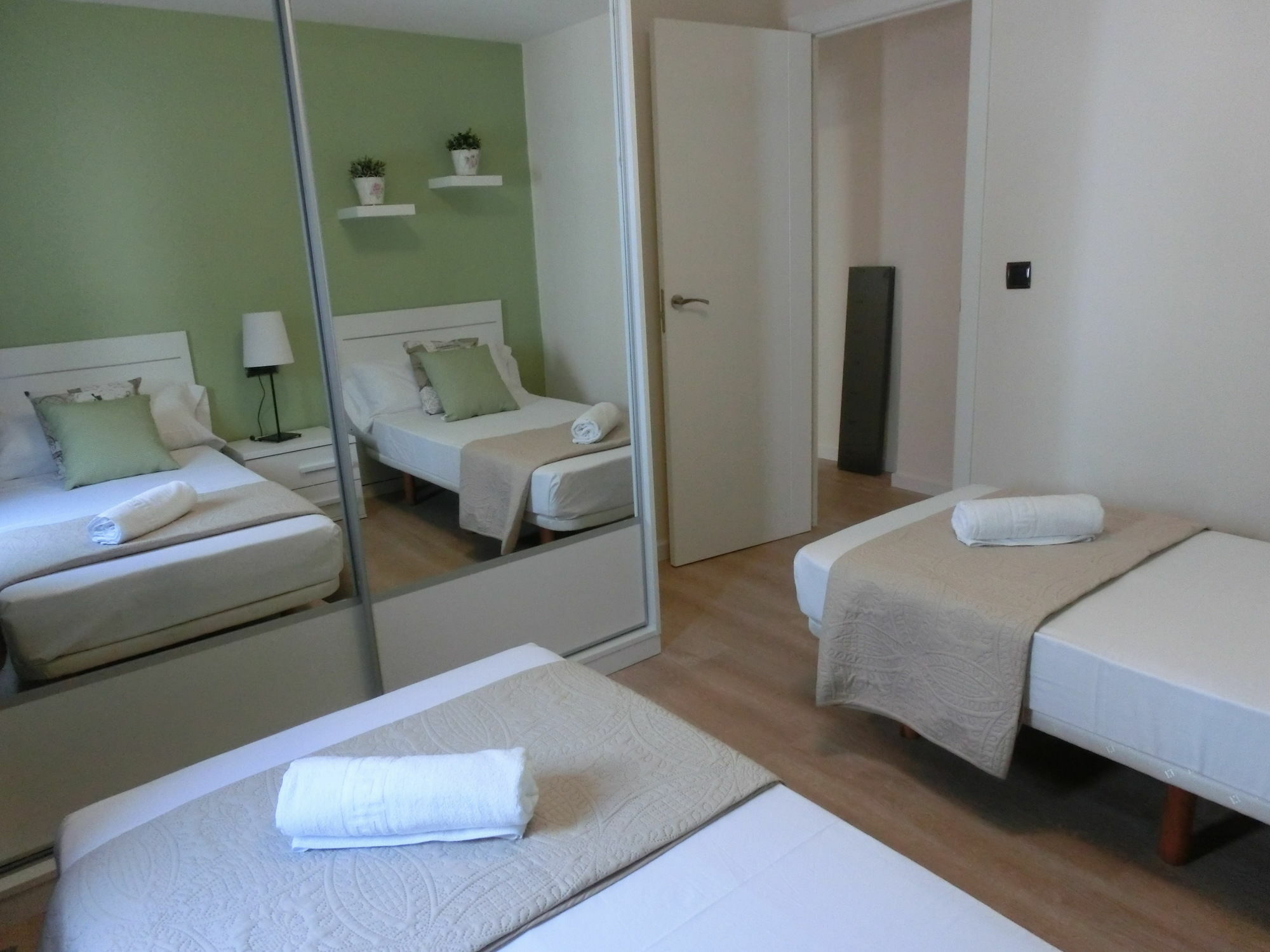 Total Valencia Joaquin Sorolla Apartment Bagian luar foto