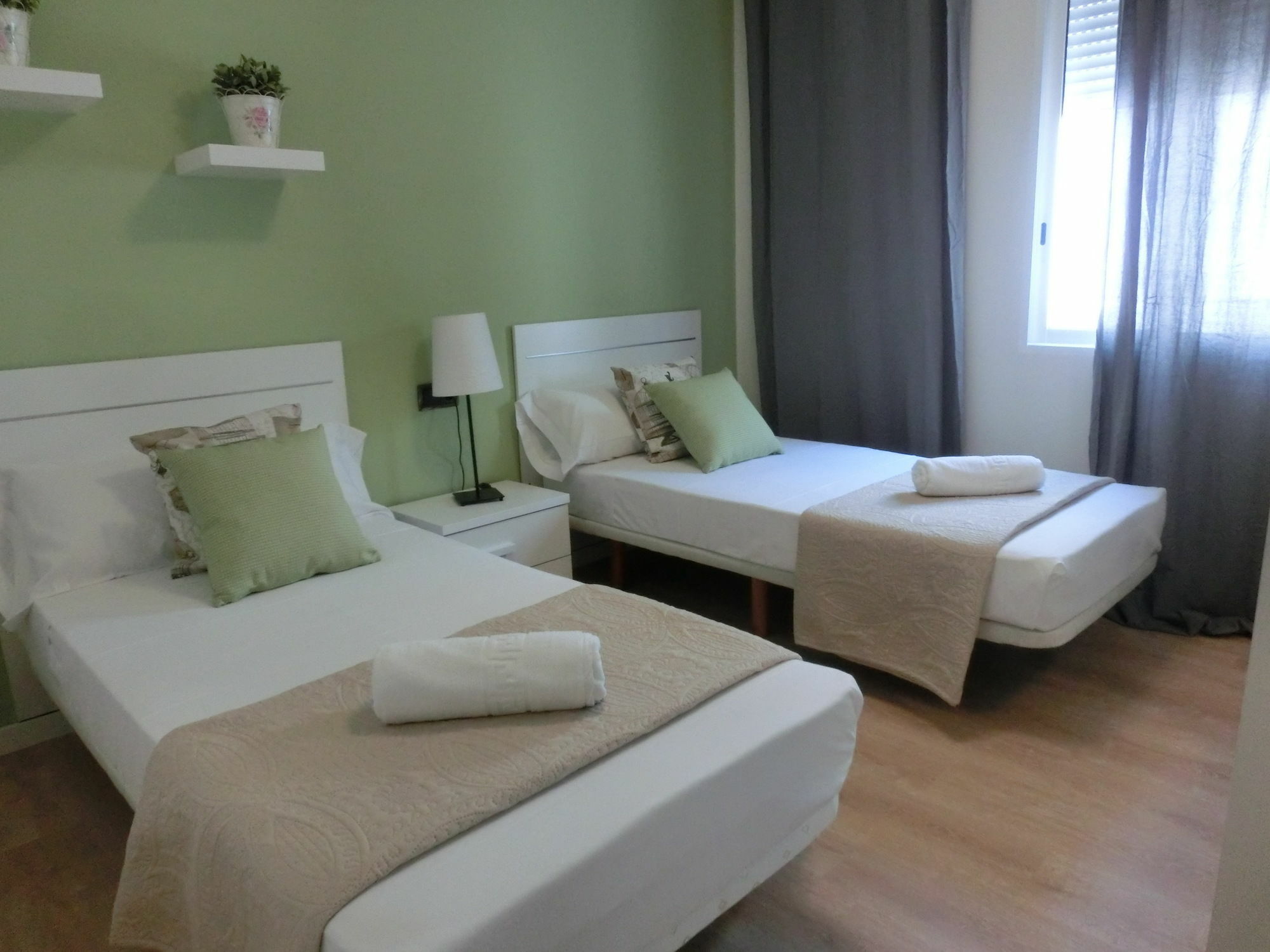 Total Valencia Joaquin Sorolla Apartment Bagian luar foto