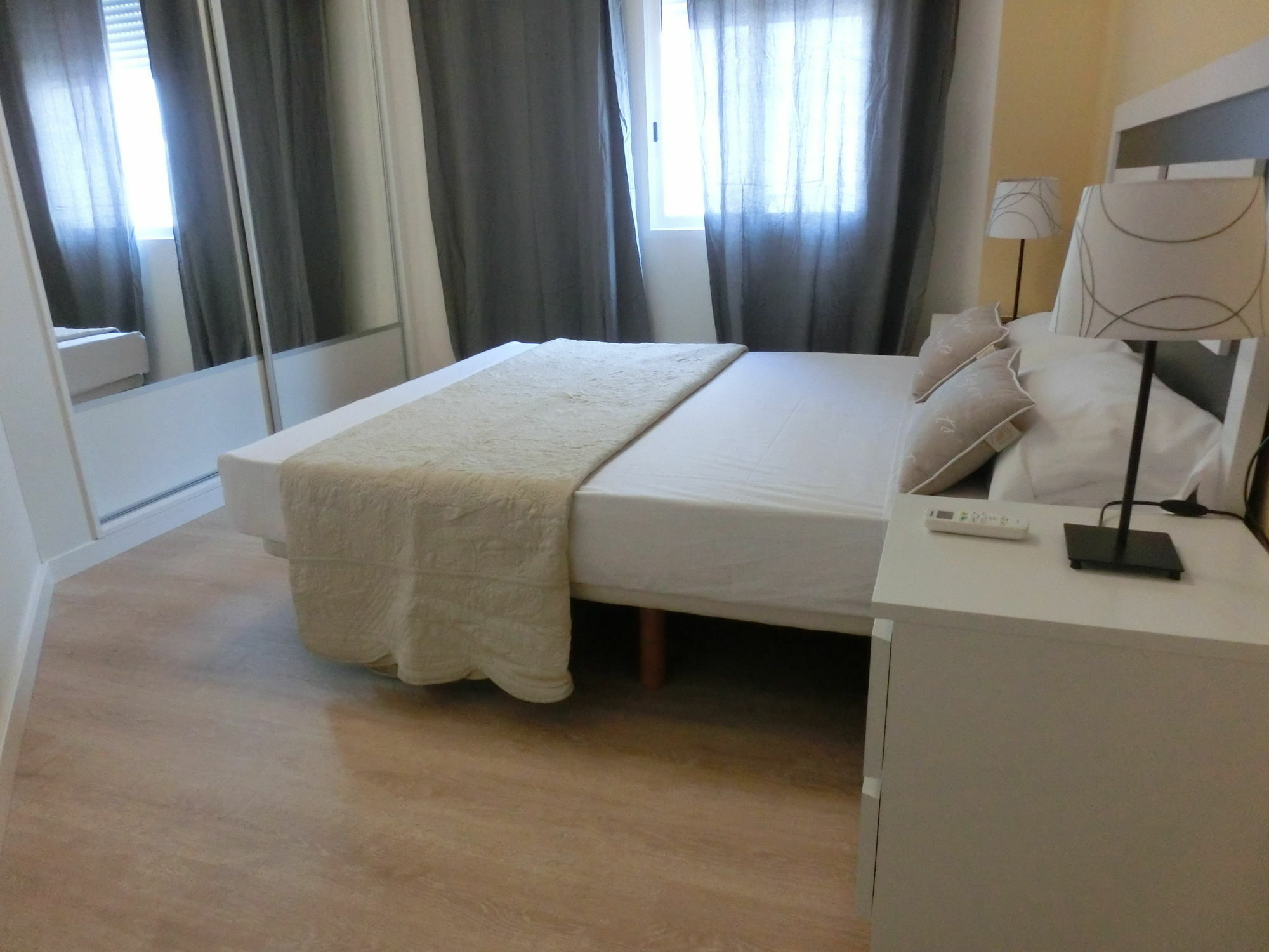 Total Valencia Joaquin Sorolla Apartment Bagian luar foto